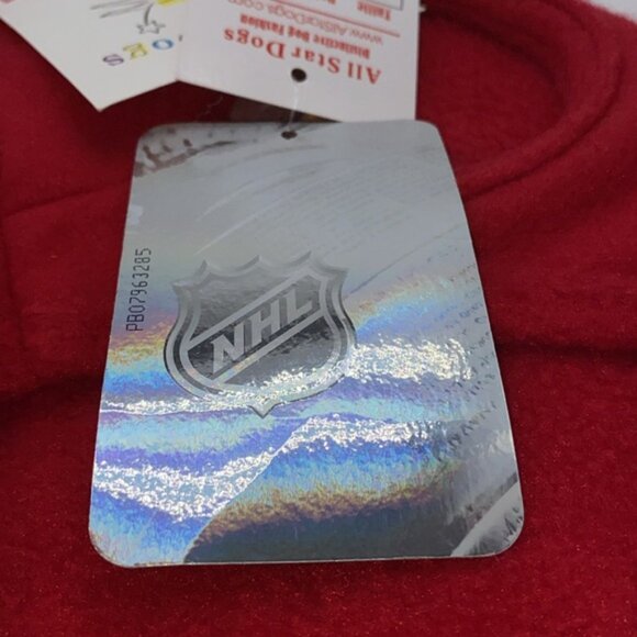 NHL Calgary Flames Hockey Team Dog Red Fleece Hoodie Sweater Size Medium - Picture 5 of 14